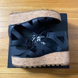 Sorel lace up platform sandals